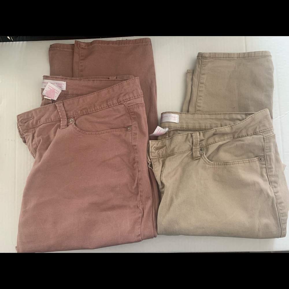 Mauve and Tan Woman’s pants 2 pairs size 17